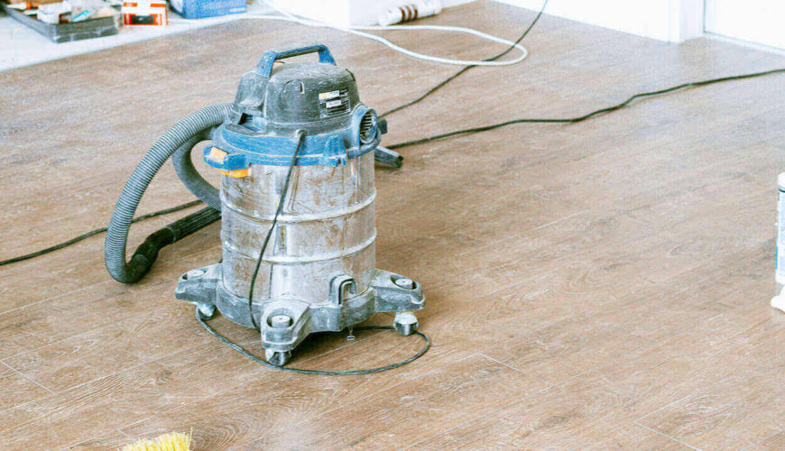 basketball court cleaning